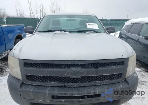 2010 Chevrolet Silverado 1500 Work Truck z USA, uszkodzony, nr VIN 1GCPCPEX8AZ216941